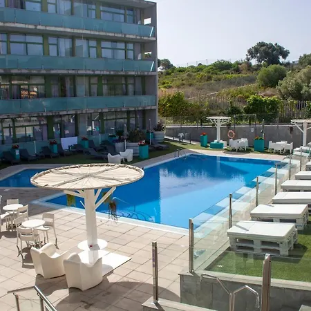 4 * Salou