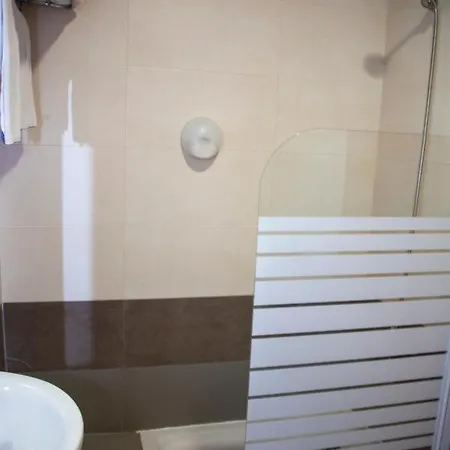 Apartment 4 *
