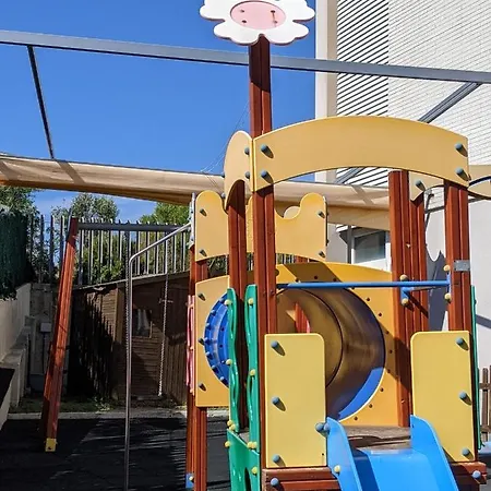 Apartman 4 *